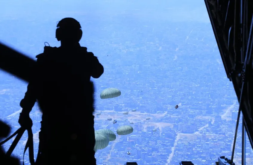 الإمارات تطلق جسرا جويا لإغاثة قطاع غزة خلال شهر رمضان